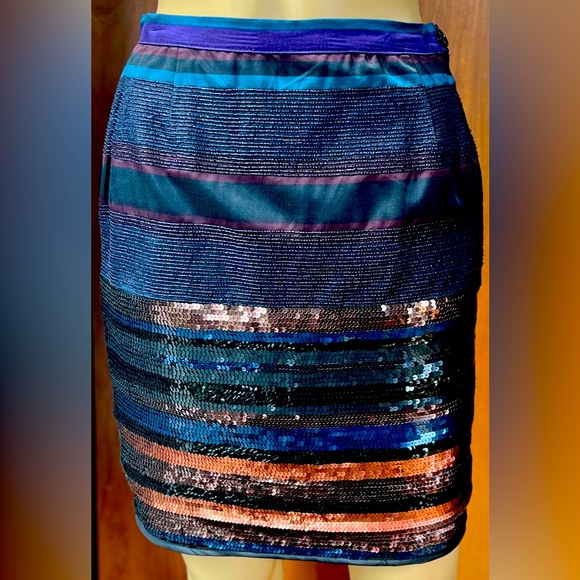 GIANFRANCO FERRE Sequined Mini Skirt Size Small - Picture 2 of 10